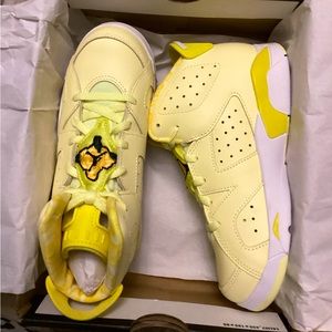 New with box Air Jordan Retro 6 Citron Tint/Floral